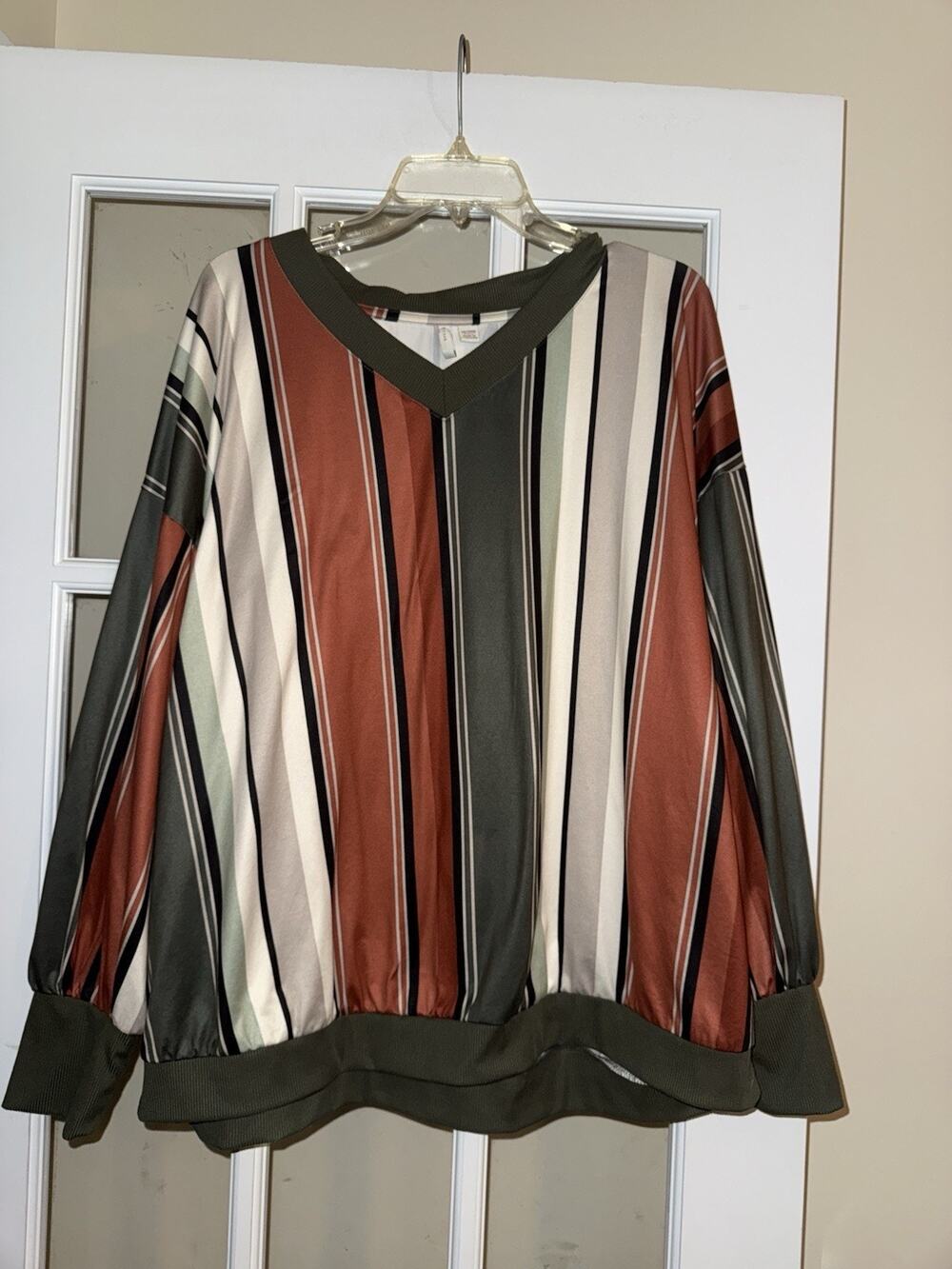 Cato Women’s Orange Green Thin Sweatshirt Striped Long Plus 18/20W